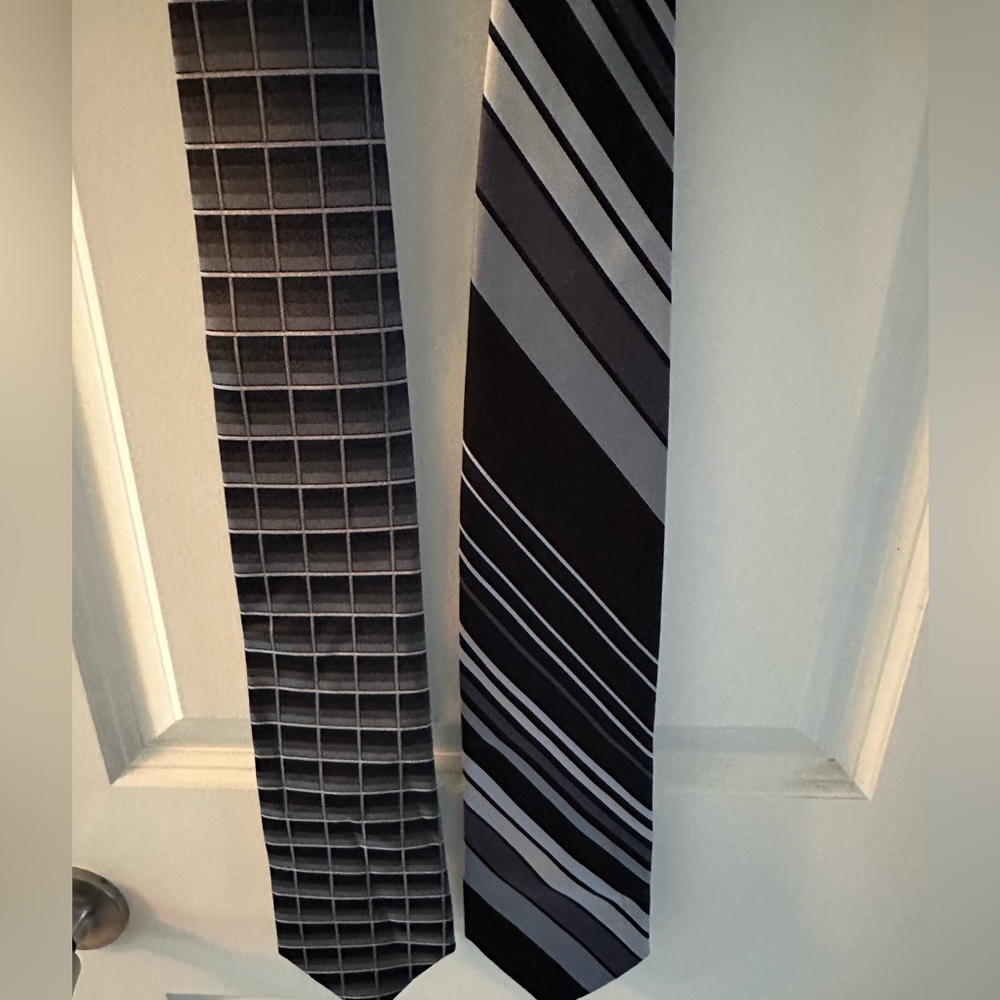 Croft and Bsrross Black silk and Gray  fabric Patterned Ties